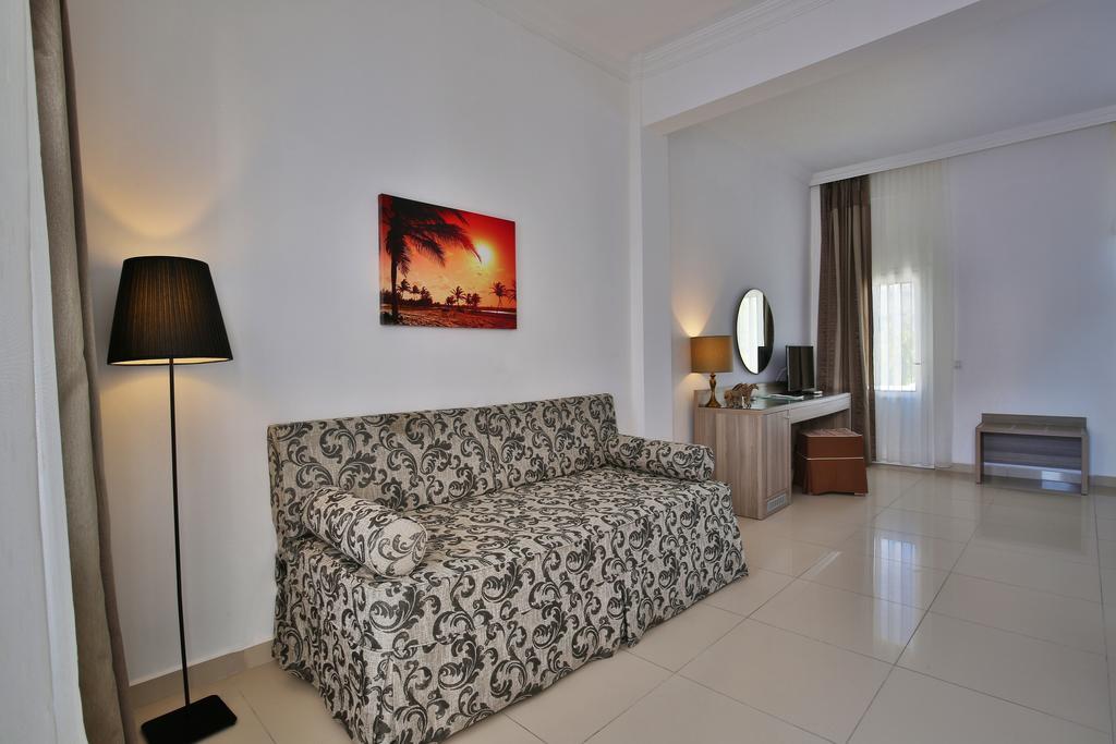 Palm Bay Beach Hotel Эмеджик Экстерьер фото